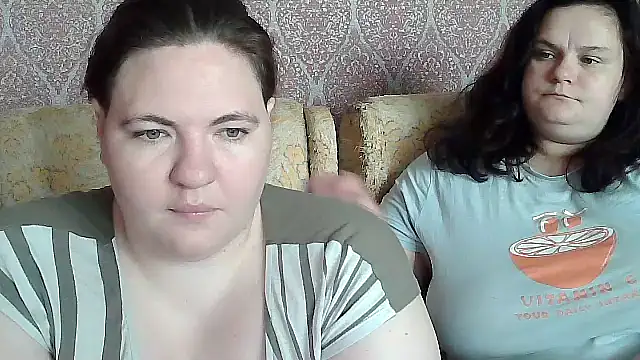 Snapshot of TiaMason chatting on June 15, 2026, 6:59 am TiaMason online show from June 15, 2026, 6:59 am
