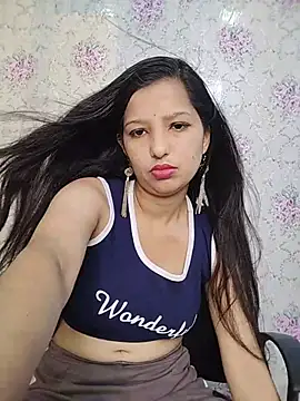 Queen Rosyy online show from June 30, 2026, 3:07 am
