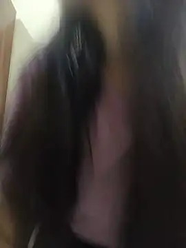 Queen Rosyy online show from July 9, 2026, 3:10 am