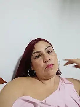 Agata Traviesa online show from July 4, 2026, 1:23 am