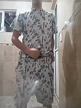 Wueritorocha19 online show from July 8, 2026, 4:33 pm