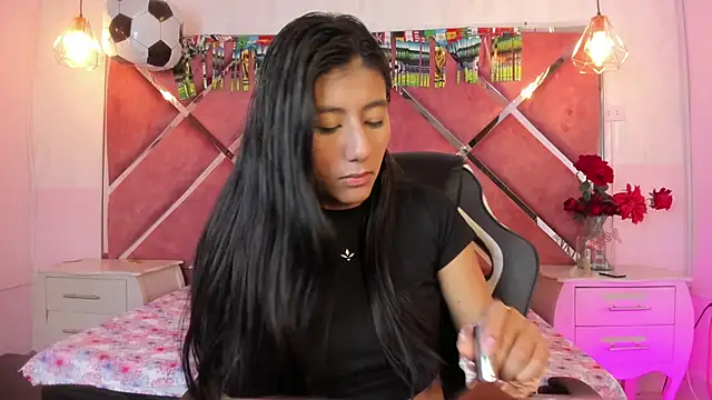 Carla Alvez online show from June 20, 2026, 2:42 pm