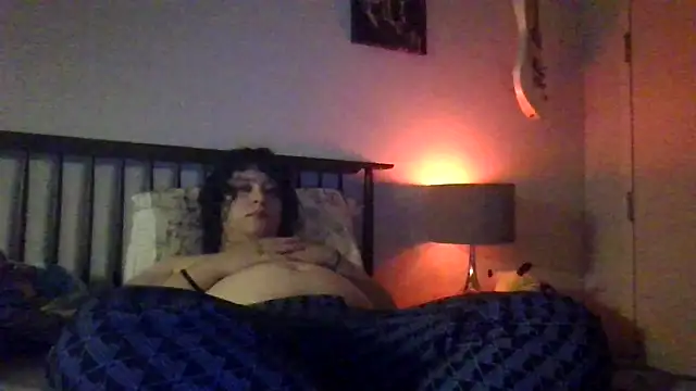 Snapshot of Mxnightshade chatting on June 28, 2026, 1:44 am Mxnightshade online show from June 28, 2026, 1:44 am
