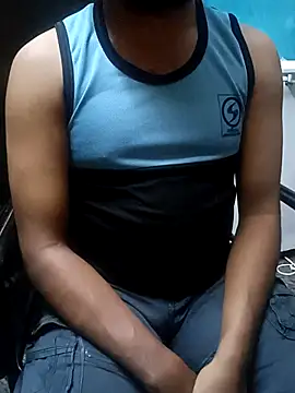 Lawrencedlkk007 online show from February 9, 2026, 4:44 pm