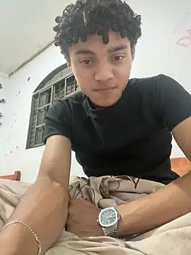 Guilhermesousaferro online show from June 14, 2026, 12:41 am