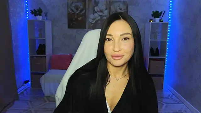 NikoleMills online show from July 26, 2026, 7:04 am