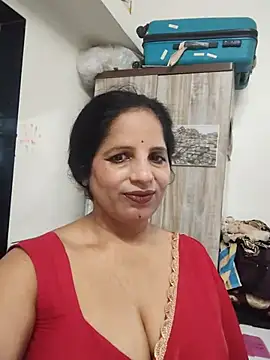 SWEETY01990 online show from July 17, 2026, 5:47 am