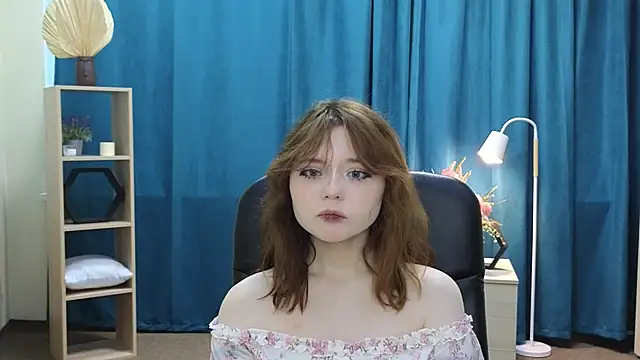 JacqulineGaretson online show from June 15, 2026, 2:58 am