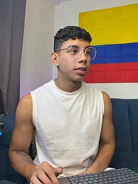 andy cute22 online show from June 11, 2026, 4:27 pm