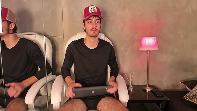 Liam Crown online show from June 14, 2026, 6:54 pm