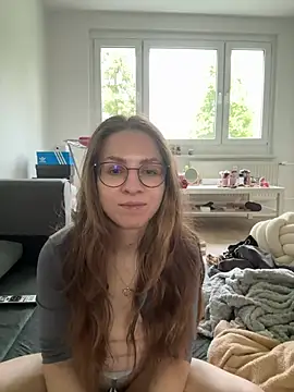 Snapshot of Isabella_honey chatting on June 16, 2026, 5:37 pm Isabella honey online show from June 16, 2026, 5:37 pm