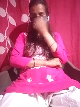 Snapshot of Desi_madamm chatting on June 20, 2026, 10:07 am Desi madamm online show from June 20, 2026, 10:07 am