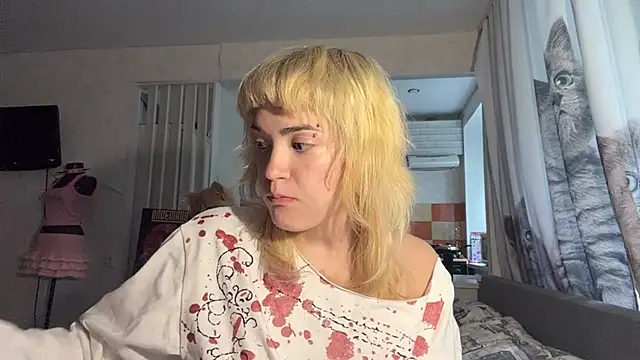 FreedaDeloach online show from June 17, 2026, 1:01 pm