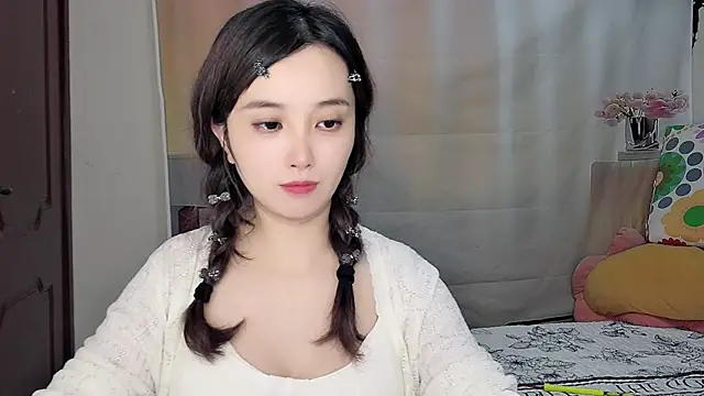 Snapshot of Yesqiko chatting on June 18, 2026, 9:14 am Yesqiko online show from June 18, 2026, 9:14 am