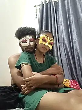 Snapshot of cutecouple14324 chatting on June 21, 2026, 6:32 pm cutecouple14324 online show from June 21, 2026, 6:32 pm