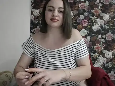 MaraJennyfer online show from July 2, 2026, 11:55 pm