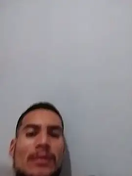 Xxxruben123 online show from June 19, 2026, 7:28 pm