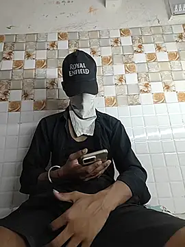 hotboy076 online show from June 19, 2026, 4:00 pm