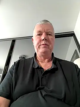 cumboy online show from November 4, 2025, 12:37 pm