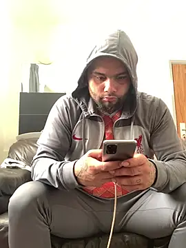 KeanuIsCrimi online show from June 24, 2026, 5:17 am