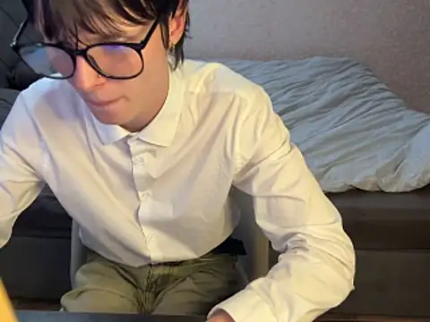 davloves online show from June 17, 2026, 11:56 am