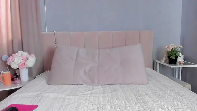 MissMiaTv online show from March 1, 2025, 7:30 am