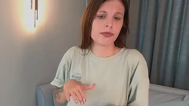 SusannFisher online show from July 3, 2026, 8:21 am