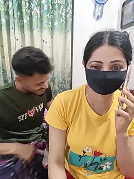 Couple-202 online show from June 18, 2026, 8:02 pm