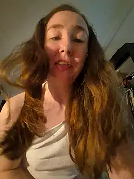 Snapshot of Roughredhead421 chatting on June 18, 2026, 7:52 am Roughredhead421 online show from June 18, 2026, 7:52 am