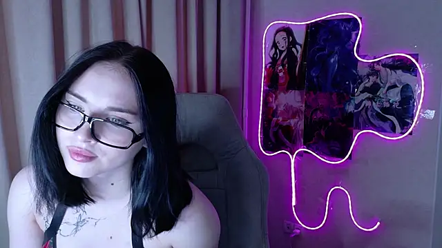 babyellly online show from June 28, 2026, 6:14 pm