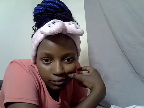 Snapshot of Tash_berry chatting on June 20, 2026, 10:18 am Tash berry online show from June 20, 2026, 10:18 am