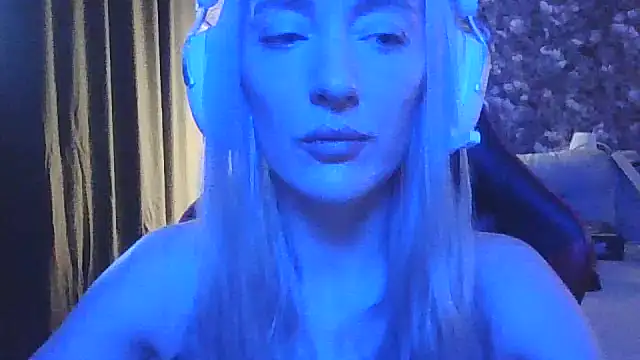 Taneliace online show from June 26, 2026, 4:17 am