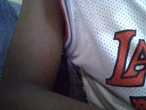 littleslutdiva254 online show from June 29, 2026, 1:22 pm