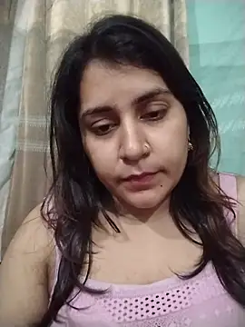 Snapshot of Fathema100 chatting on June 21, 2026, 6:43 pm Fathema100 online show from June 21, 2026, 6:43 pm