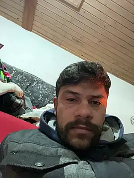 lopesfilipe online show from June 24, 2026, 12:53 am