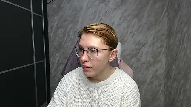 Reginasmilee online show from February 20, 2025, 2:35 pm