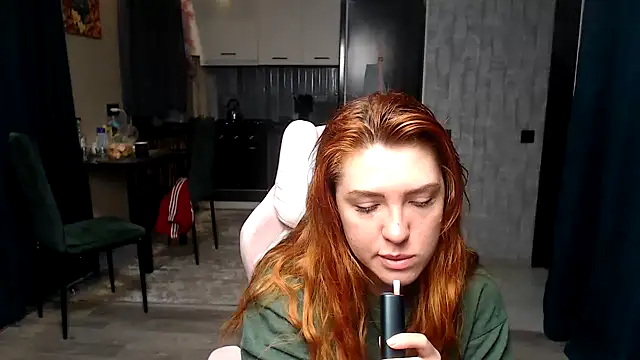 Reginasmilee online show from April 9, 2026, 2:55 am