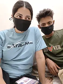 Couple-8 online show from July 26, 2026, 5:31 pm