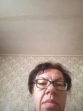 Snapshot of Olena72531 chatting on June 27, 2026, 1:17 pm Olena72531 online show from June 27, 2026, 1:17 pm