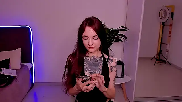 Mila rosse45 online show from June 27, 2026, 1:50 pm