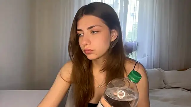Adrll Cute online show from June 28, 2026, 11:16 am