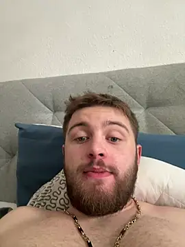 Snapshot of jonnywalker030 chatting on July 18, 2026, 4:11 pm jonnywalker030 online show from July 18, 2026, 4:11 pm