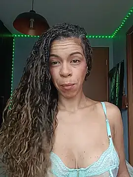Snapshot of Cabocla_BR chatting on July 4, 2026, 11:49 am Cabocla BR online show from July 4, 2026, 11:49 am