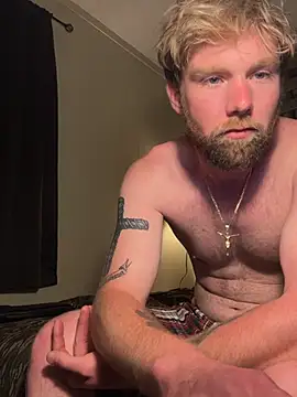 Snapshot of Drakeeestarr chatting on July 14, 2026, 4:17 am Drakeeestarr online show from July 14, 2026, 4:17 am