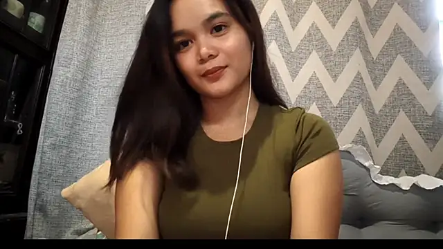 NakitaGrabski online show from July 4, 2026, 5:57 am