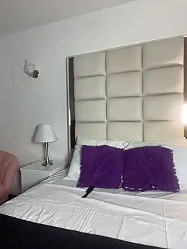 Snapshot of ValericaSteele_ chatting on July 1, 2026, 11:34 am ValericaSteele online show from July 1, 2026, 11:34 am