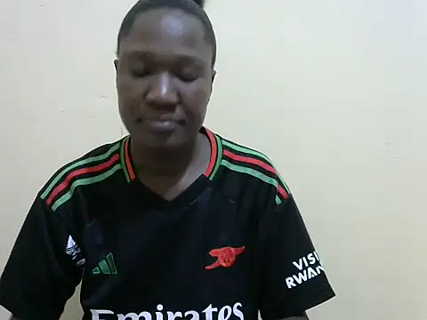 Snapshot of black_eebbony chatting on July 4, 2026, 7:42 pm black eebbony online show from July 4, 2026, 7:42 pm