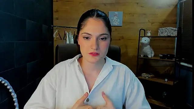 ReneeeKing online show from July 13, 2026, 1:58 pm