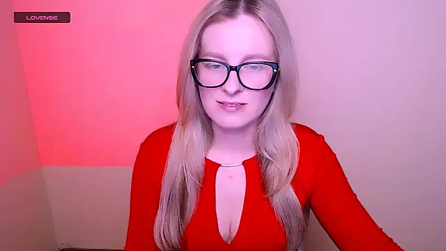 KayleXo  online show from July 8, 2026, 4:00 pm