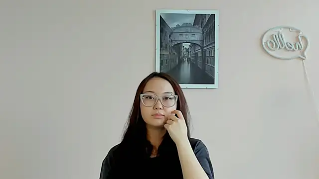 Snapshot of MazieErcole chatting on July 4, 2026, 12:55 pm MazieErcole online show from July 4, 2026, 12:55 pm